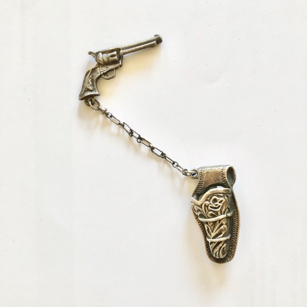 Rare Sterling Silver Revolver & Holster Brooch Pin - Picture 10 of 10